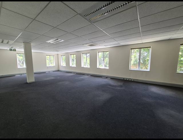606M² OFFICE TO LET IN SANDTON CENTRAL